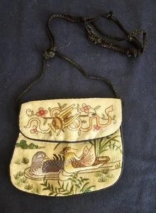 Vintage chinesische Seide bestickt Handtasche Gold Vögel schwarz Kordel  - Bild 1 von 7