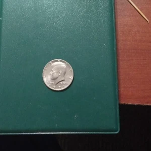 1972-D  Kennedy Half GEM-BU KEY DATE  - Picture 1 of 2