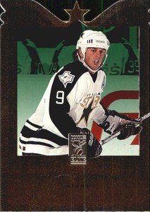 1995-96 (STARS) Donruss Elite Die Cut Stars #32 Mike Modano /500