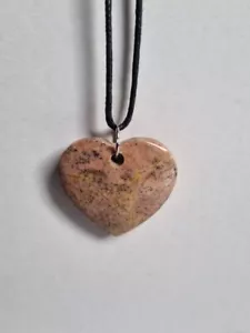 Jasper Heart Pendant Necklace Pink Natural Stone - Picture 1 of 1