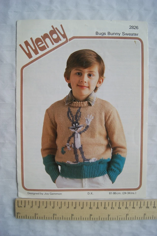 Vintage: Wendy 2826 Bugs Bunny sweater, DK, 24-34 inch, 61-86 cm - Image 1 of 1