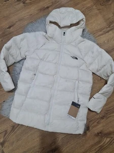 The North Face Womens White Puffer Jacket Size L BNWT - Picture 1 of 8