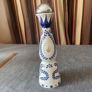 clase azul botella vacía tequila cerámica pintada a mano con parte superior metálica reposado - Imagen 1 de 6