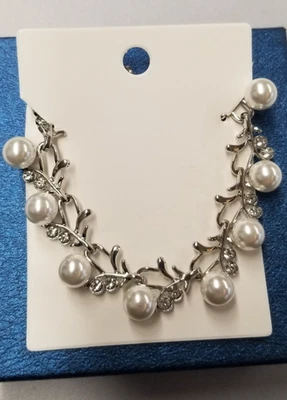 Shop LC White Shell Pearl and Austrian Crystal Blossom Vine Bracelet 6.5"+2" - Image 1 of 4