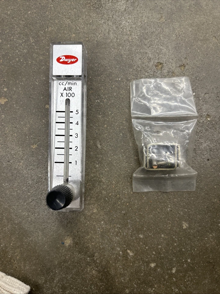 Dwyer Instruments 速率主流量计;型号 RMA-12-SSV — 第 1/2 张图片