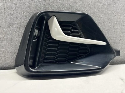 Parachoques trasero izquierdo Honda Civic 2017-2019 decoración lateral OEM Foto 1 de 4