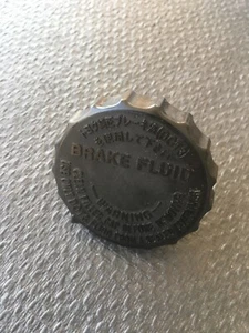 99 00 01 02 Lexus GS300 GS400 Genuine Brake Master Cylinder Fluid Reservoir - Picture 1 of 3