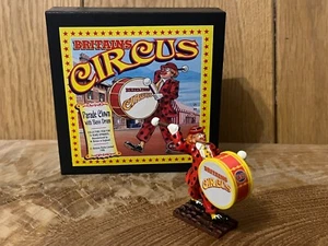 Britains Circus 08675 Parade Clown with Bass Drum boxed (MH) - Picture 1 of 6