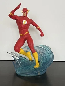 The Flash 9 Zoll DC Gallery Sammlerstück Statue [Comic Version] - Bild 1 von 3