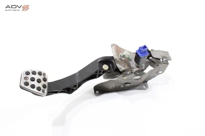 2017 - 2021 HONDA CIVIC CLUTCH PEDAL W/ BRACKET OEM - Image 1 of 4