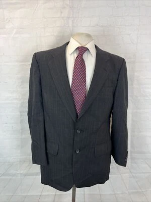 Blazer de lana a rayas gris oscuro vintage Burberry para hombre 42R $1,895 Foto 1 de 4