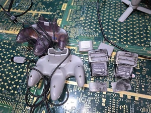 Nintendo N64 DONANTE DEFECTUOSO 2-Marble Rumble Paks (NUS-013) y otros exactos-PIEZAS - Imagen 1 de 19