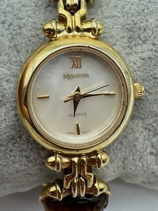 Ladies Majestron Gold Tone Stone Bug Links MOP Dial Quartz Watch New Battery - Picture 1 of 13