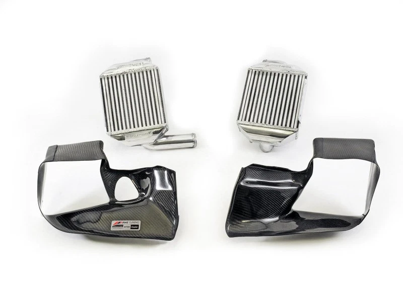 AWE Tuning Audi 2.7T Performance Intercooler Kit with Carbon Fiber Shrouds – - Изображение 1 из 2