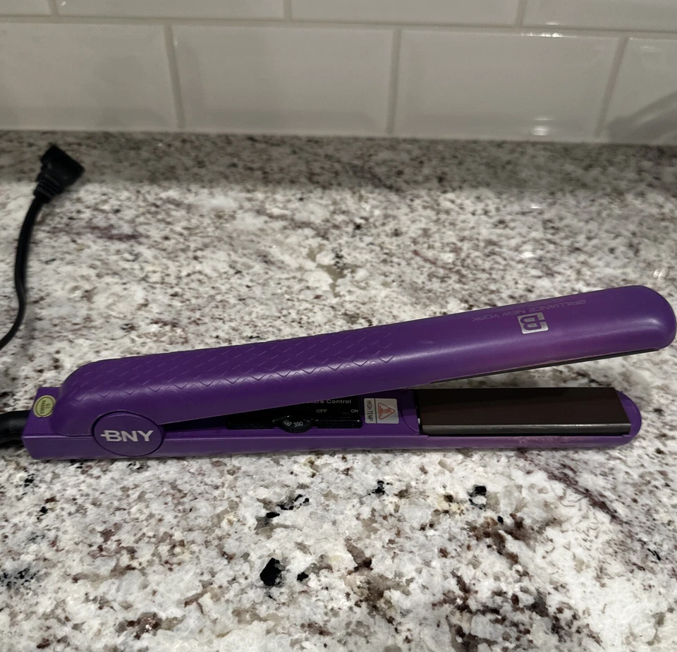 Brilliance New York Diamond 1,25” Cerámica Plancha Pelo Púrpura Foto 1 de 4