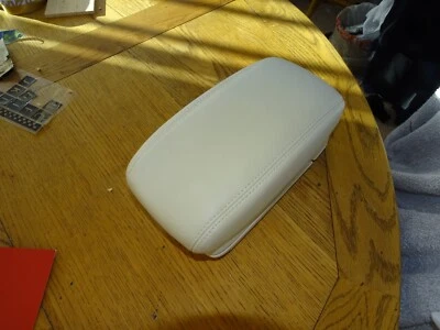 2001 - 09 JAGUAR X TYPE CENTER CONSOLE LID ARM REST  IVORY NED TRIM SLIDING NEW - Image 1 of 4