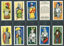 CADET SWEETS 1961 SET OF 25 "ARMS AND ARMOUR" TRADE CARDS