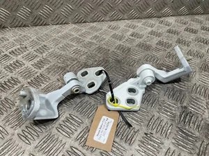 LDV Maxus V90 Deliver 9 2.0TD 2020-On Front Door Hinges Left N/S Pair GENUINE - Picture 1 of 5