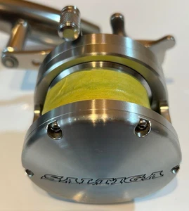 Carrete de pesca Saltiga Z20L Daiwa Baitcast LH agua salada - Imagen 1 de 8