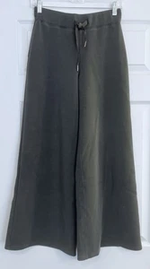 Spanx AirEssentials Gr. Small Hose weites Bein grün luxuriös Loungewear stylisch - Bild 1 von 15