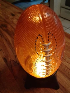 Luz nocturna de fútbol 49ers 8 pulgadas de altura X 4 pulgadas a través de pilas - Imagen 1 de 9