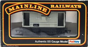 Mainline Railways 37-142 20 Ton 10' Brake Van E168064 in BR (E) Grey Livery - Picture 1 of 3