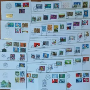 SVIZZERA 1960-1940 LOTTO DI 50 COPERTINE FDC diverse - Foto 1 di 2