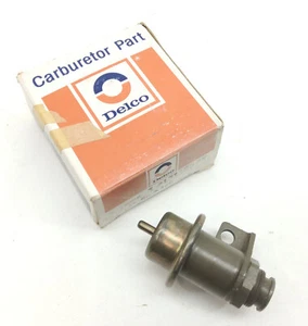 New Genuine GM 17112589 Fuel Pressure Regulator Assembly - Picture 1 of 5