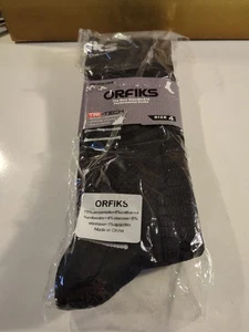 Calcetines Pro High Crew Orfiks Tri Tech Performance. Talla 4.  Escritura en blanco negro. - Imagen 1 de 3