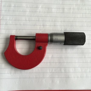 Präzisions Mikrometer Messwerkzeug MOORE & WRIGHT aus Sheffield England rot - Bild 1 von 8