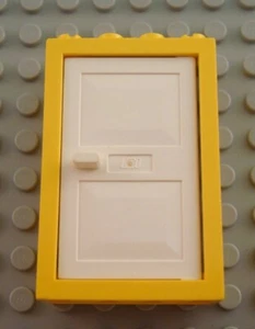 LEGO Yellow 2x4x5 Door Frame with White Door - Picture 1 of 1