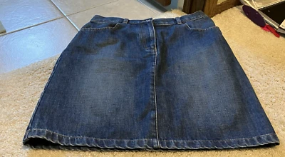 Ann Taylor Jeans 100% Cotton Blue Denim Skirt with Pockets Size 12 Front-Zip EUC - Image 1 of 4