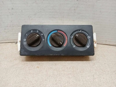 03 04 05 06 07 CHEVROLET SILVERADO 1500 Heater A/C Climate Control 15763059 - Image 1 of 4