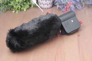Rode VideoMic Camera-Mount Shotgun Microphone with Rycote Lyre Shock Mounting - Picture 1 of 4