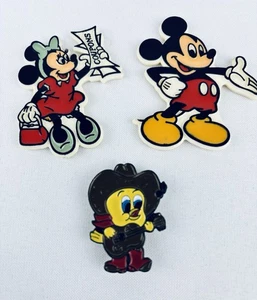 Vintage Walt Disney Minnie & Mickey Mouse Gummi & Tweety Vogel Cowboy Magnete - Bild 1 von 3