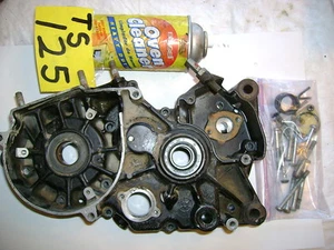 79 80 81   SUZUKI TS TC 125 TS 125 LEFT CASE HALF CRANKCASE SIDE L BLOCK - Bild 1 von 1