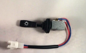 Land Rover Defender 90 110 TD5 Puma 98-10 Main Light Switch AMR6104 - Picture 1 of 1