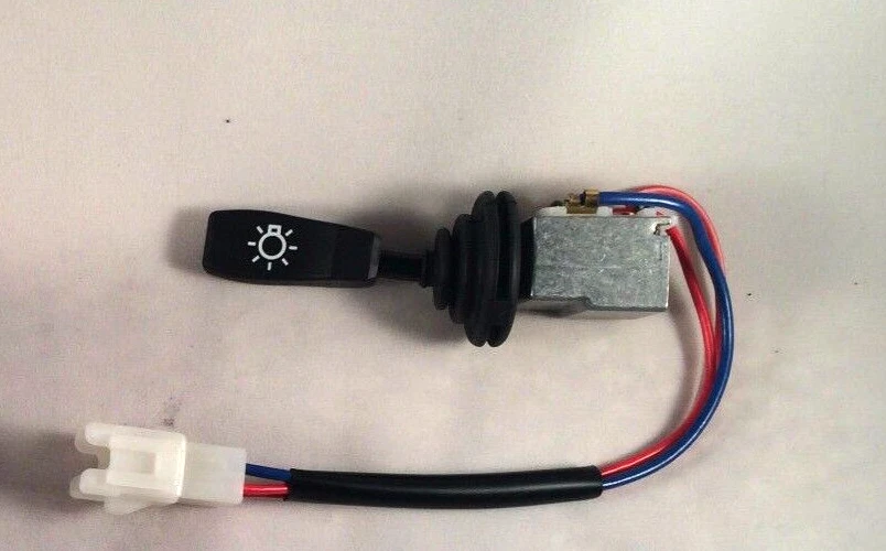 Land Rover Defender 90 110 TD5 Puma 98-10 Main Light Switch AMR6104 - Image 1 of 1