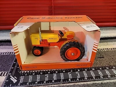 Ertl Case 300 1/16 Diecast Farm Tractor Replica Collectible - Image 1 of 4