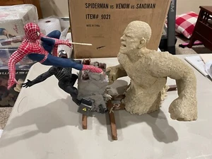 2007 Marvel Sideshow Spider-Man VS Venom VS Sandman Diorama Statue NEW - Picture 1 of 8