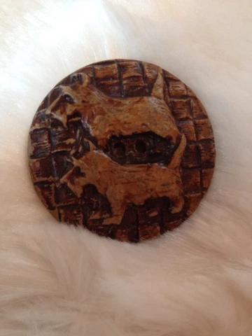 Vintage Scottie Dog Carved Button 1 7/16" Syroco Burwood Terrier Dogs Figural Cover