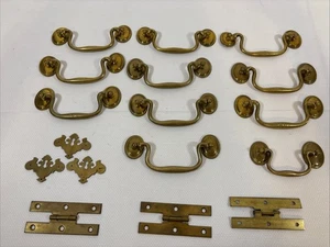 EDLES SET 12 ANTIKE MASSIVE MESSING KÜGELGRIFFE MIT ROSETTENRÜCKENPLATTEN SCHARNIERE - Bild 1 von 13