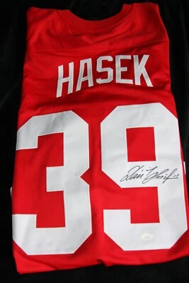 DOMENIK HASEK AUTOGRAPHED DETROIT RED WINGS CUSTOM JERSEY JSA CERTIFIED - Image 1 of 2