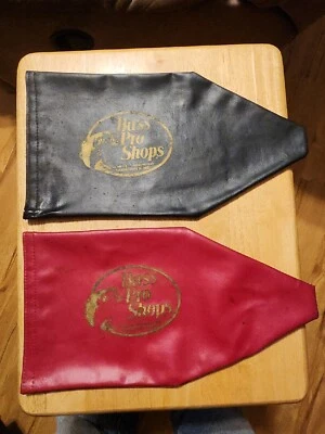 2 Bass Pro Shops Protective Fishing Reel Vinyl Covers w/ Hook & Loop Closures - Imagem 1 de 2