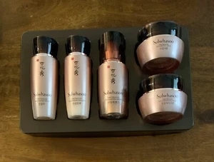 Sulwhasoo Timetreasure Kit 5 artículos Agua + Emulsión + Suero + Ojos + Crema ¡NO_CAJA ¡Venta!¡! - Imagen 1 de 1