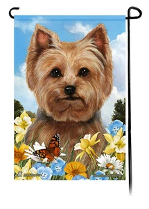 Bandera Jardín Flores Verano - Abrigo Corto Yorkie Yorkshire Terrier - Imagen 1 de 1