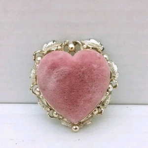 Sam Fink Marked Vintage Pink Velvet Heart Pin Cushion Metal Filigree Edge - Picture 1 of 7