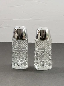 Vintage Anchor Hocking Wexford Salt & Pepper Shakers Diamond Cut Clear - Picture 1 of 5