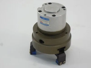 Kondoh CKA-40AS Hand and Chuck Pneumatic Gripper - Picture 1 of 6