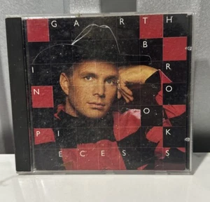 In Pieces by Garth Brooks (CD, Sep-1993, Capitol Nashville) - Foto 1 di 3